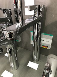 Фото Смеситель Hansgrohe Metris S 31022000 для раковины