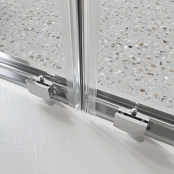 Фото Душевая дверь в нишу BelBagno Luce BF-2-140-C-Cr